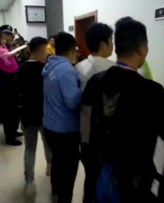 广东记者爆料吸毒视频,视频画面令人震惊 第2张 广东记者爆料吸毒视频,视频画面令人震惊 第2张